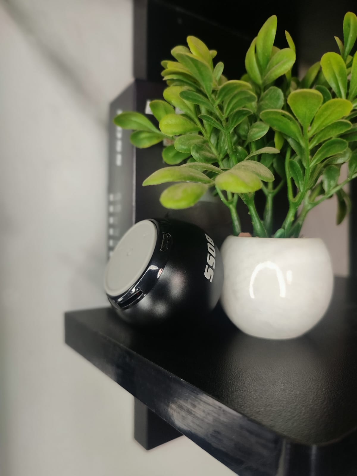 Boss M3 T Mini Portable Bluetooth Speaker
