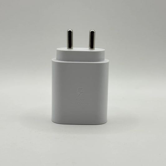 25W Super Fast Charging wall adapter front view