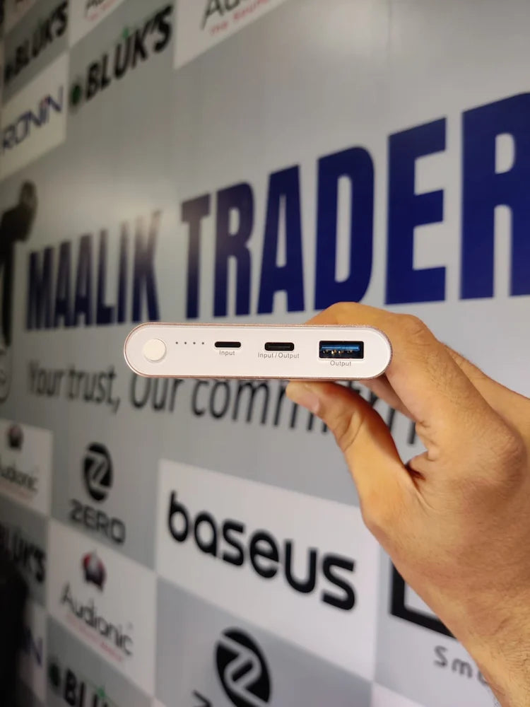 EnergyCell Pilot 4GS Pro 12000mAh Power Bank