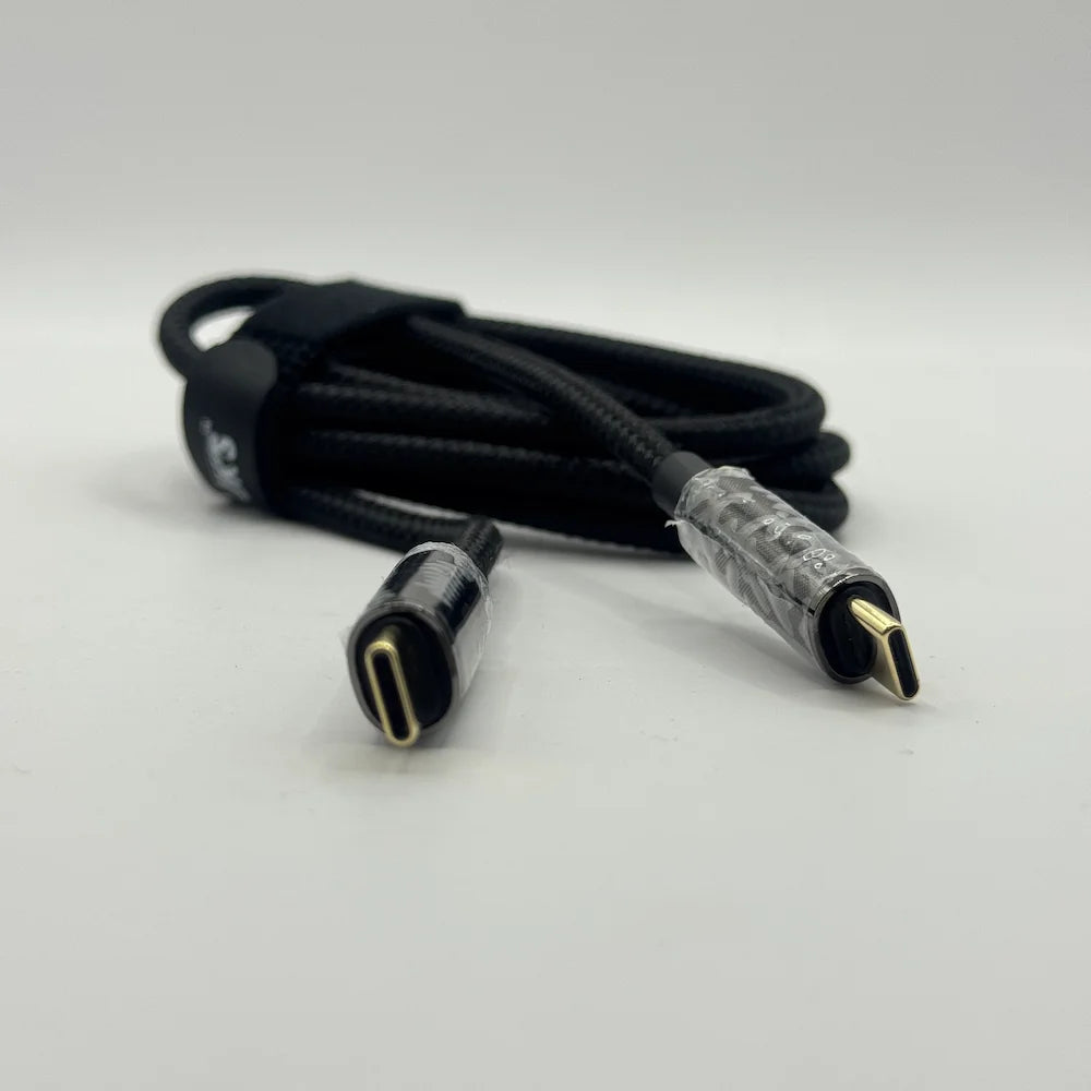 Front perspective view of BLUK'S BX471 gold-plated Type-C connectors facing forward