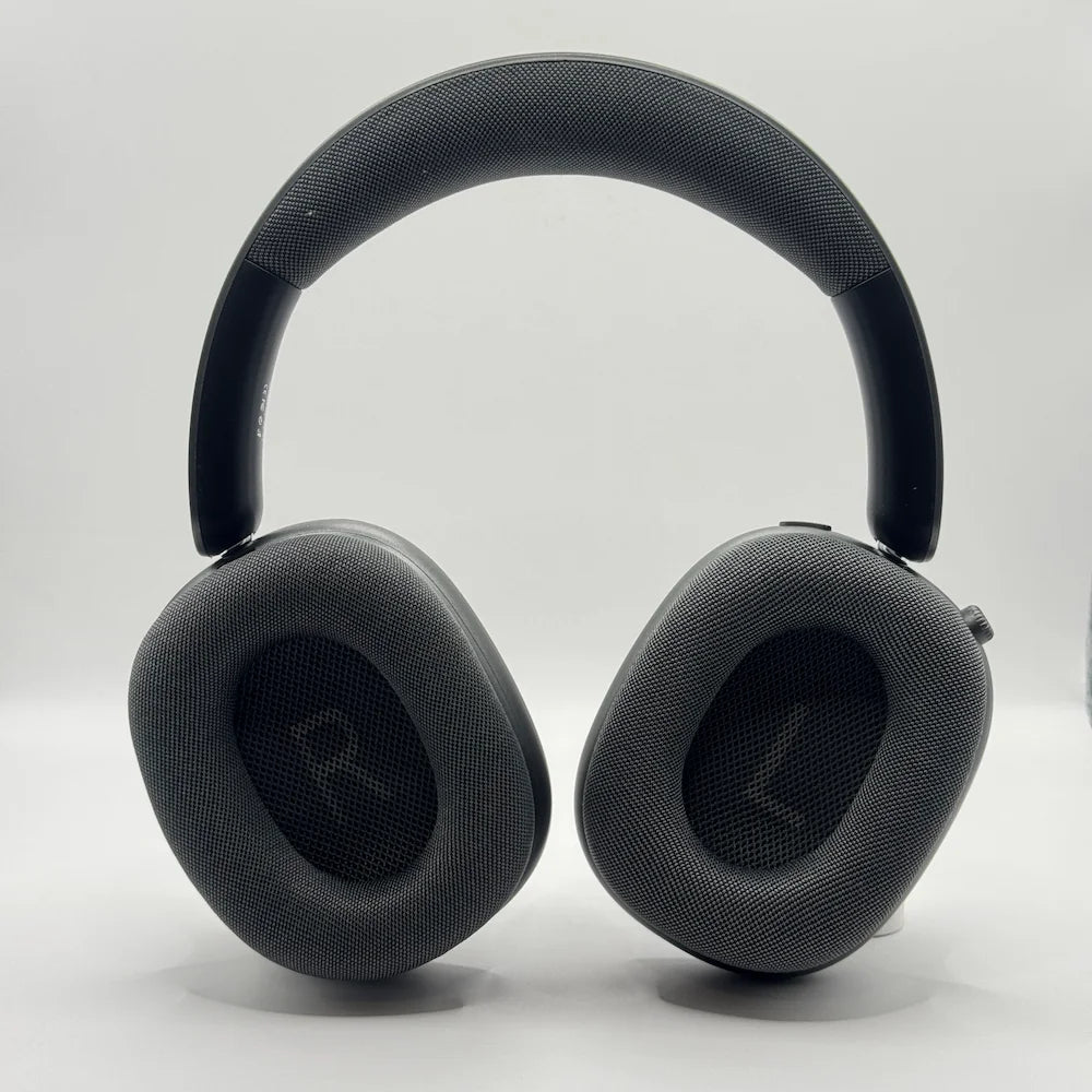 Inner view of BLUK'S WAVEONIC BX-84 ear cups showing breathable fabric mesh and Right Left ear placement indicators