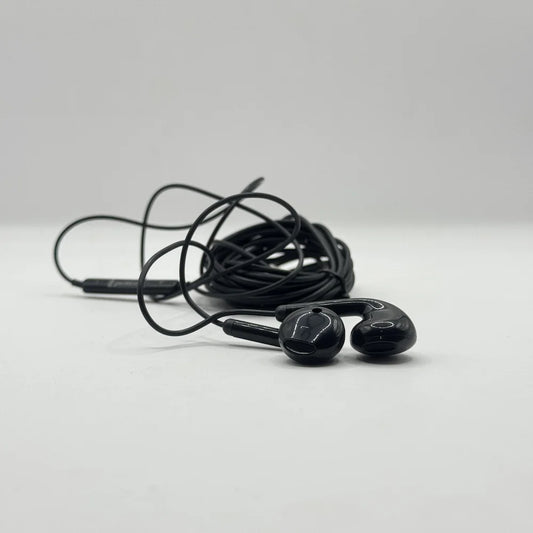 Close up shot of Pottme 3M black earbud heads with coiled audio wire