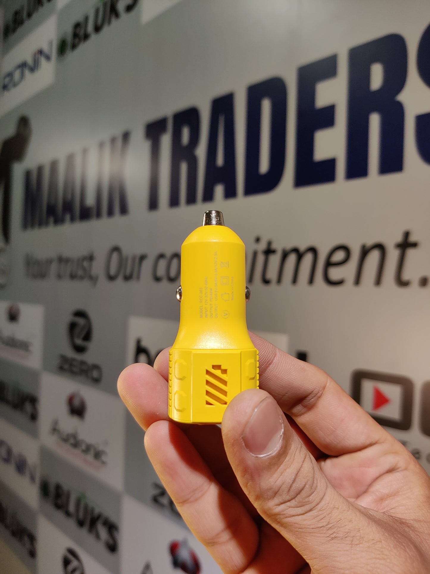 YYC37 Car Charger – 30W PD Fast Charging