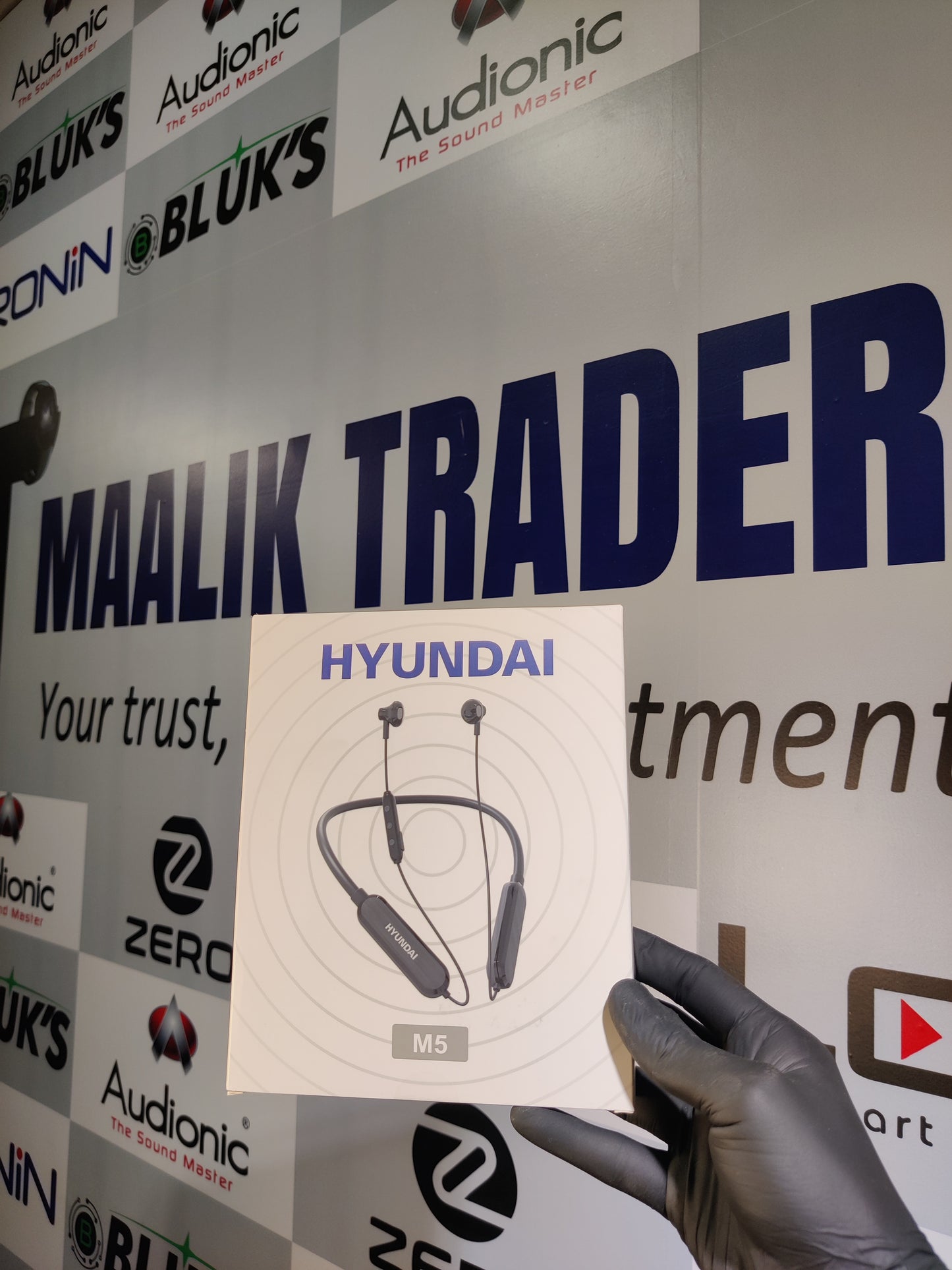 Hyundai Wireless Neckband