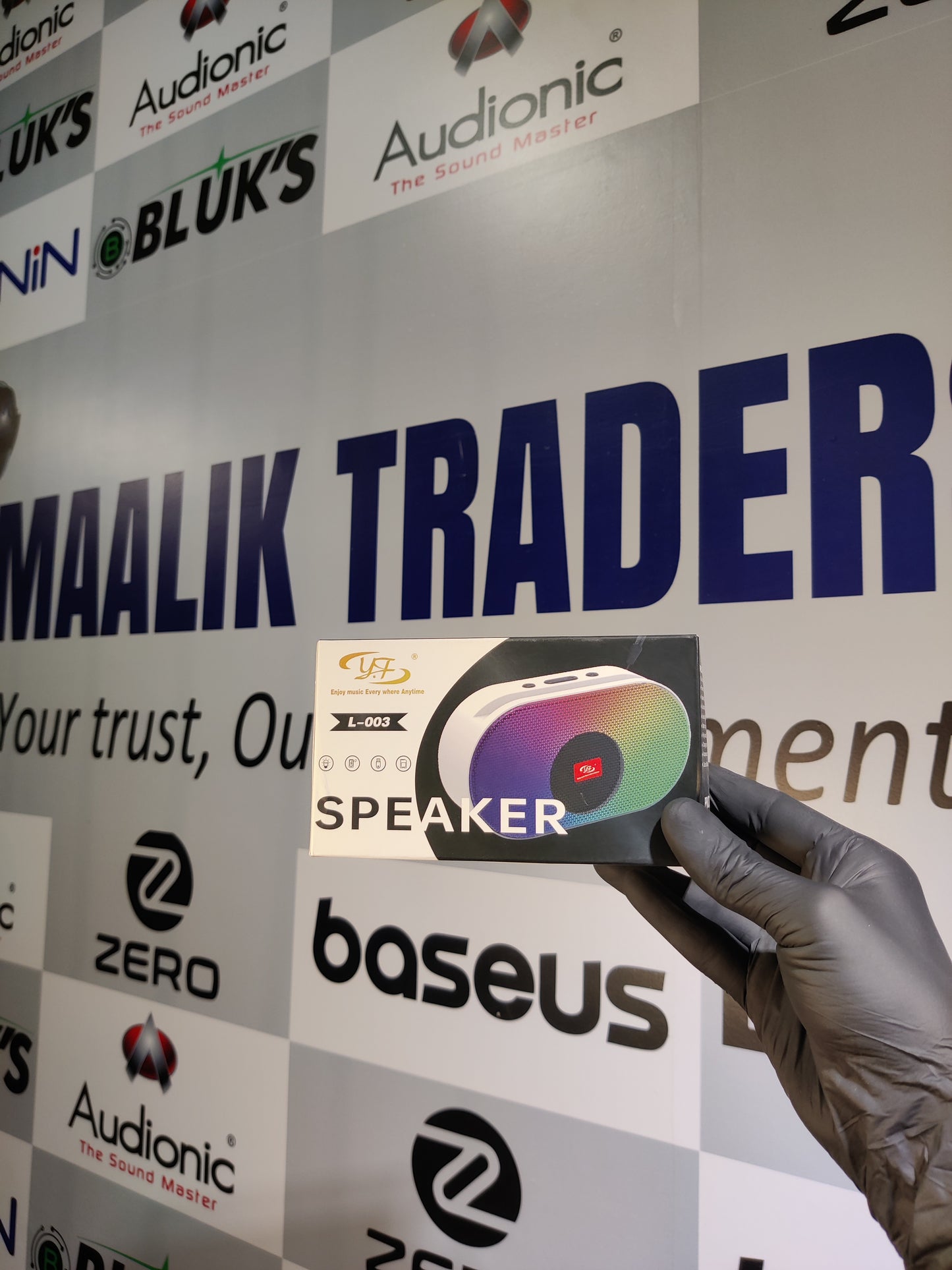 L003 Mini Portable Bluetooth Speaker