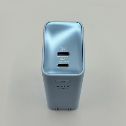 Romoss PCP05-191 30W charger top view showing Type-C and Lightning output ports