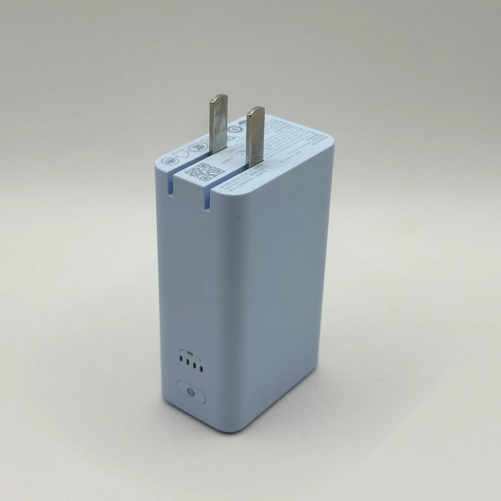 Romoss PCP05-191 30W power bank top angle view showing foldable plug and technical specifications