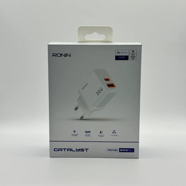 Front packaging box view of Ronin R-6025 Catalyst 20W GaN fast charger with PD and QC support