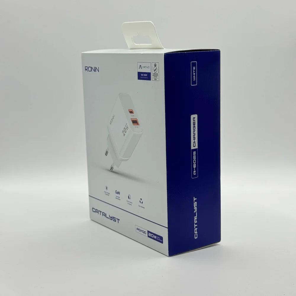 Side angle of Ronin R-6025 Catalyst white charger retail packaging box displaying model details