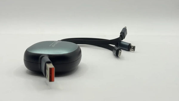 Perspective view of SOVO SG-118 USB connector and metallic retractable storage casing