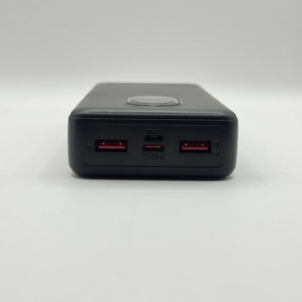 Top port array of SOVO SPB-620 power bank showing red dual USB outputs Micro-USB and Type-C ports