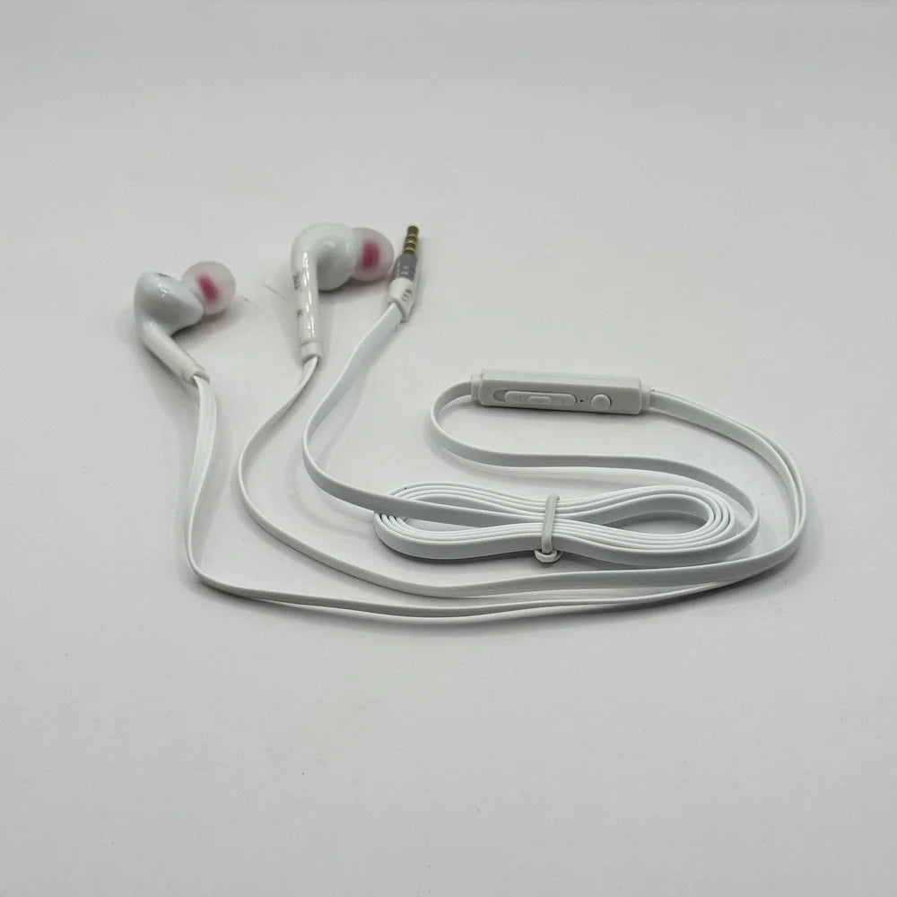 Full layout of XZS HiSpeed X-68 white wired earphones showing tangle-free flat cable and control module